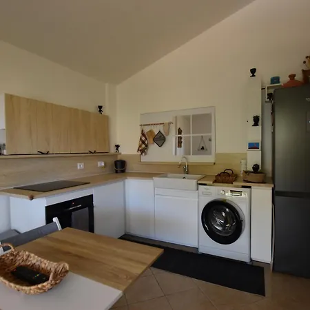 Bilocale Διαμέρισμα